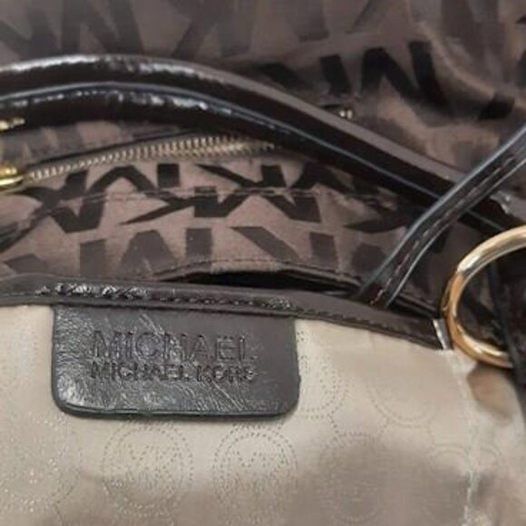 Michael Kors Signature 2 way bag - Picture 5 of 11